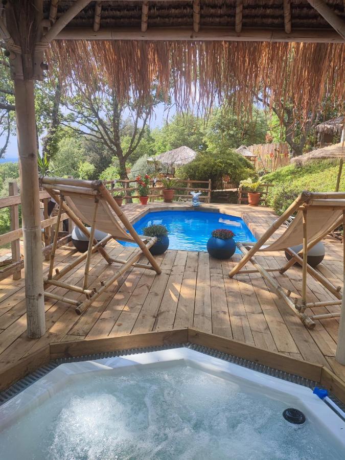 La Lyalis Bed & Breakfast Aiguines Exterior photo